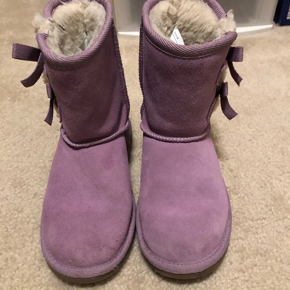 Kolaburra by UGG Purple Bow Boots Size 1 Girls